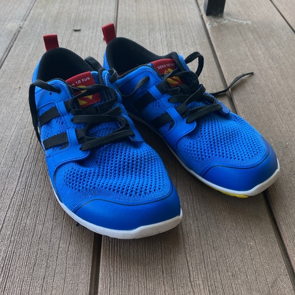 Xero shoes Born to Run size 6 1/2. Bright blue, excellent condition - Picture 2 of 6